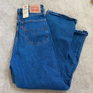 Levi’s ribcage straight ankle jeans